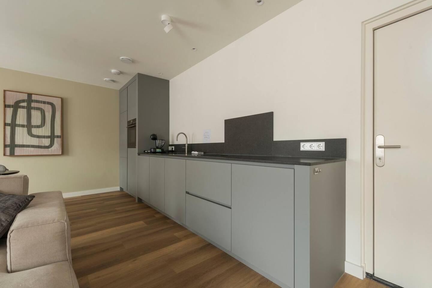 אוירשחוט New Apartment In City Centre Large מראה חיצוני תמונה