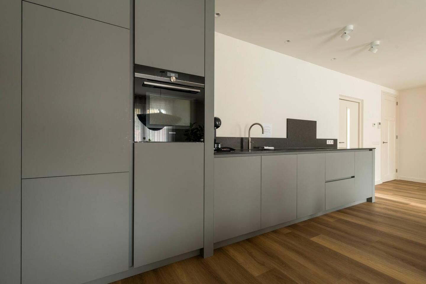 אוירשחוט New Apartment In City Centre Large מראה חיצוני תמונה