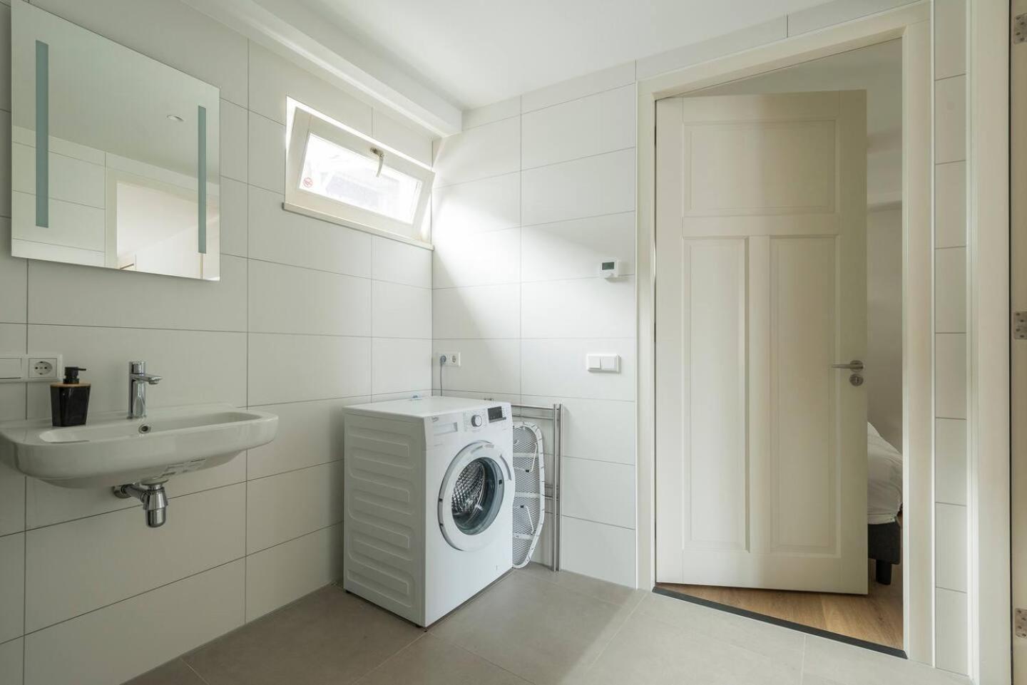 אוירשחוט New Apartment In City Centre Large מראה חיצוני תמונה