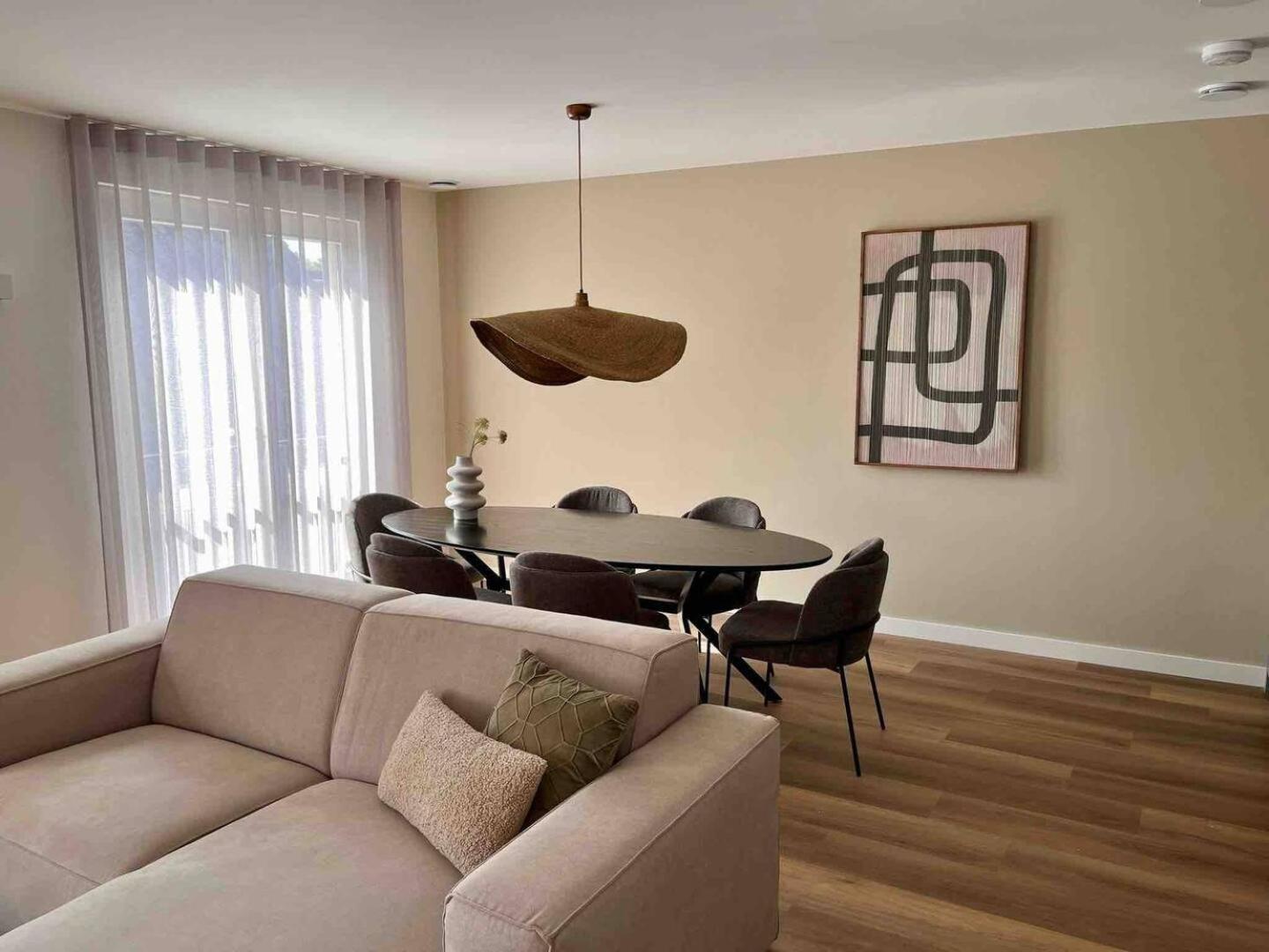 אוירשחוט New Apartment In City Centre Large מראה חיצוני תמונה